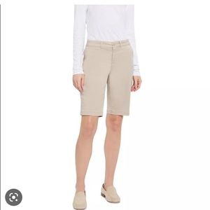 NWOT NYDJ khaki Bermuda shorts